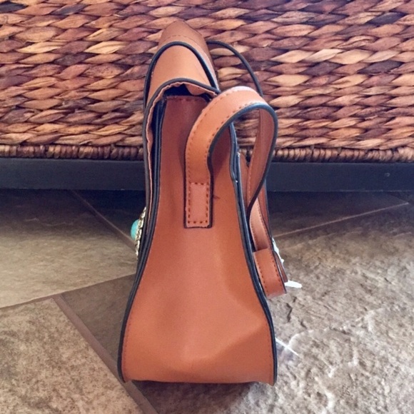 SouthWest Crossbody Bag - Picture 4 of 5